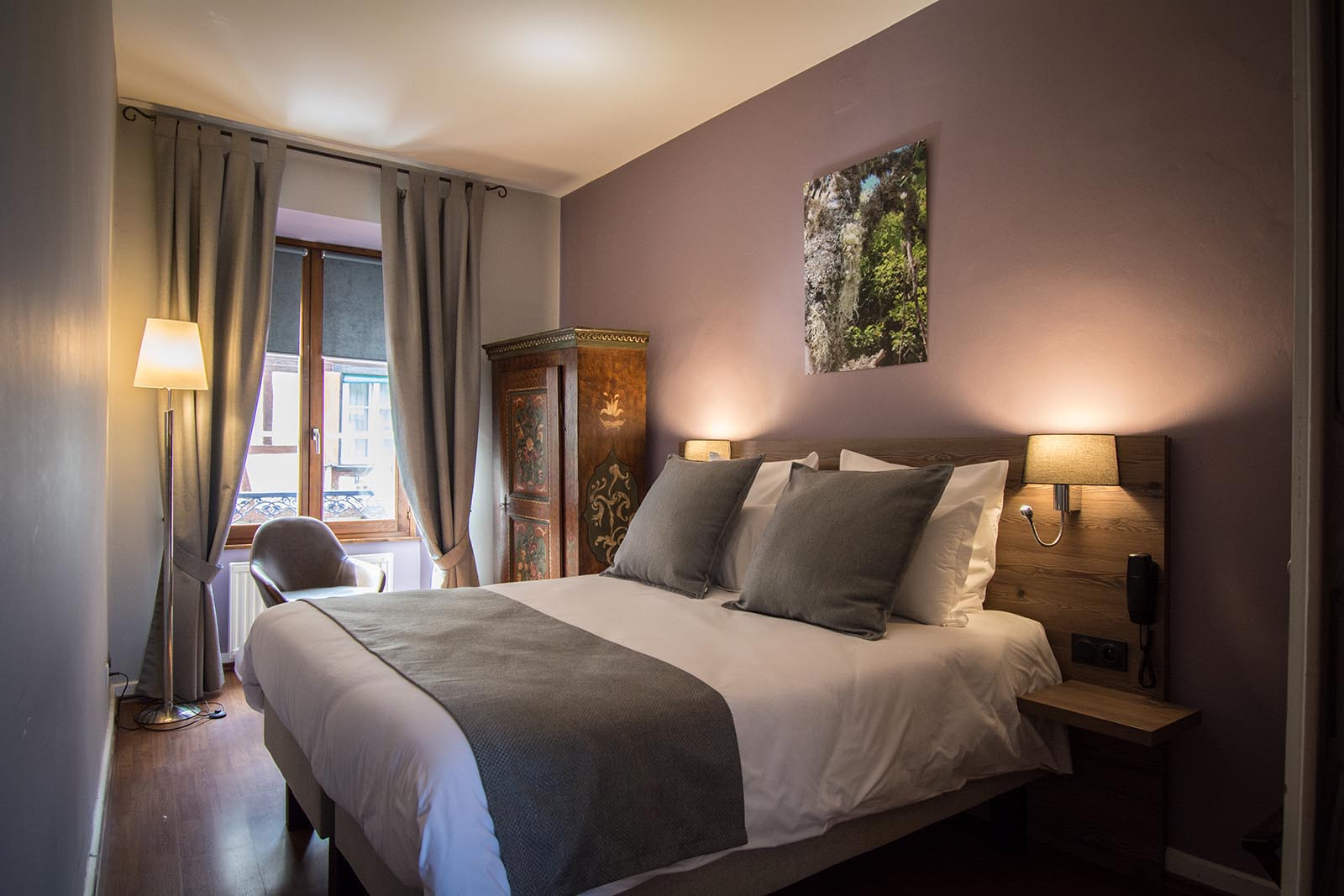 Hotel La Couronne in Riquewihr, ein charmantes Hotel an der Elsässer Weinstraße, im Herzen der Weinberge und eines mittelalterlichen Dorfes.