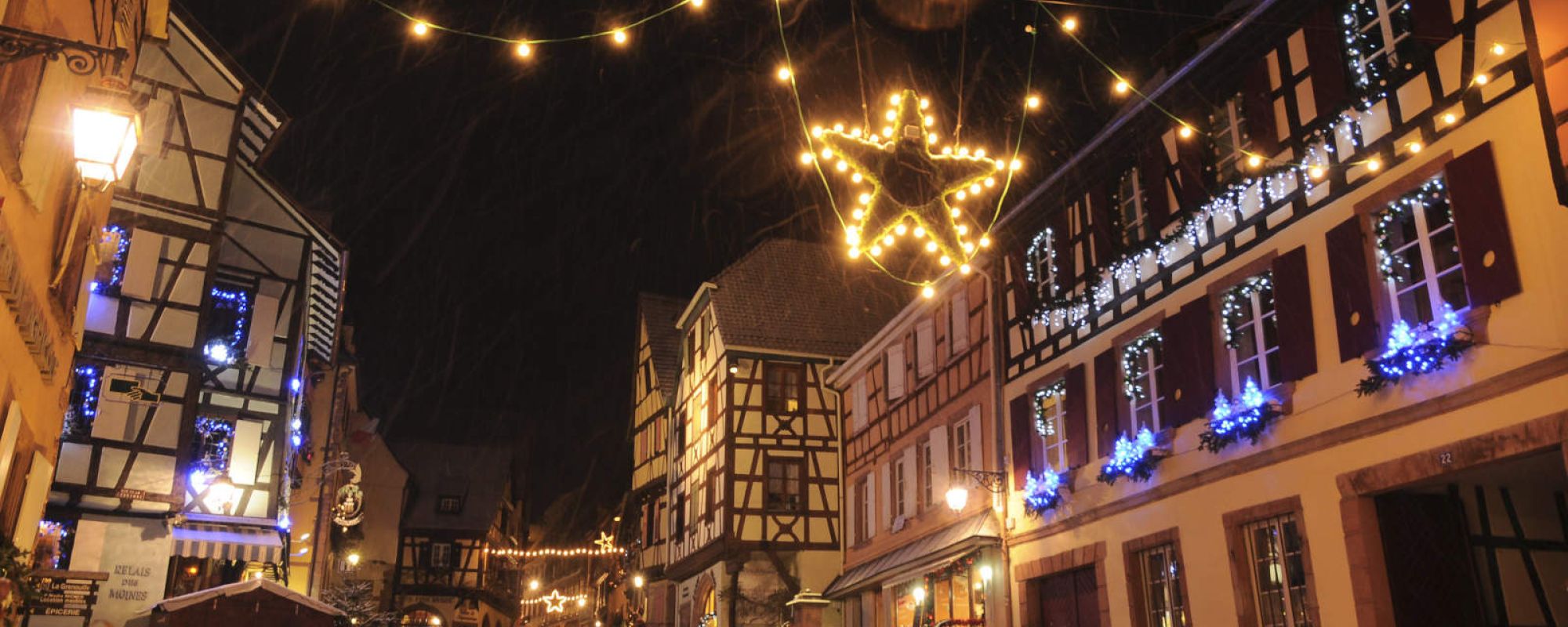 Hôtel La Couronne à Riquewihr, un hôtel de charme sur la route des vins d'Alsace, en plein coeur du vignoble et d'un village médiéval