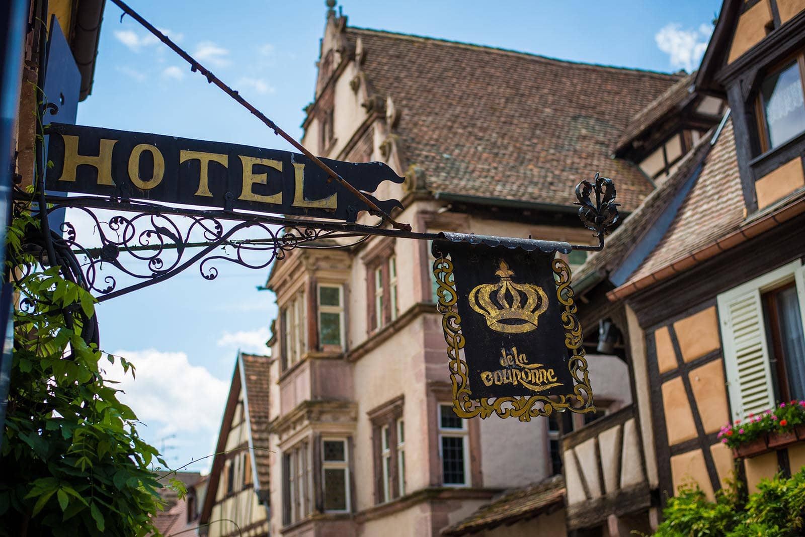 Hôtel La Couronne in Riquewihr : a hotel of charm on the Alsatian wine route, in the heart of the vineyard and a medieval village