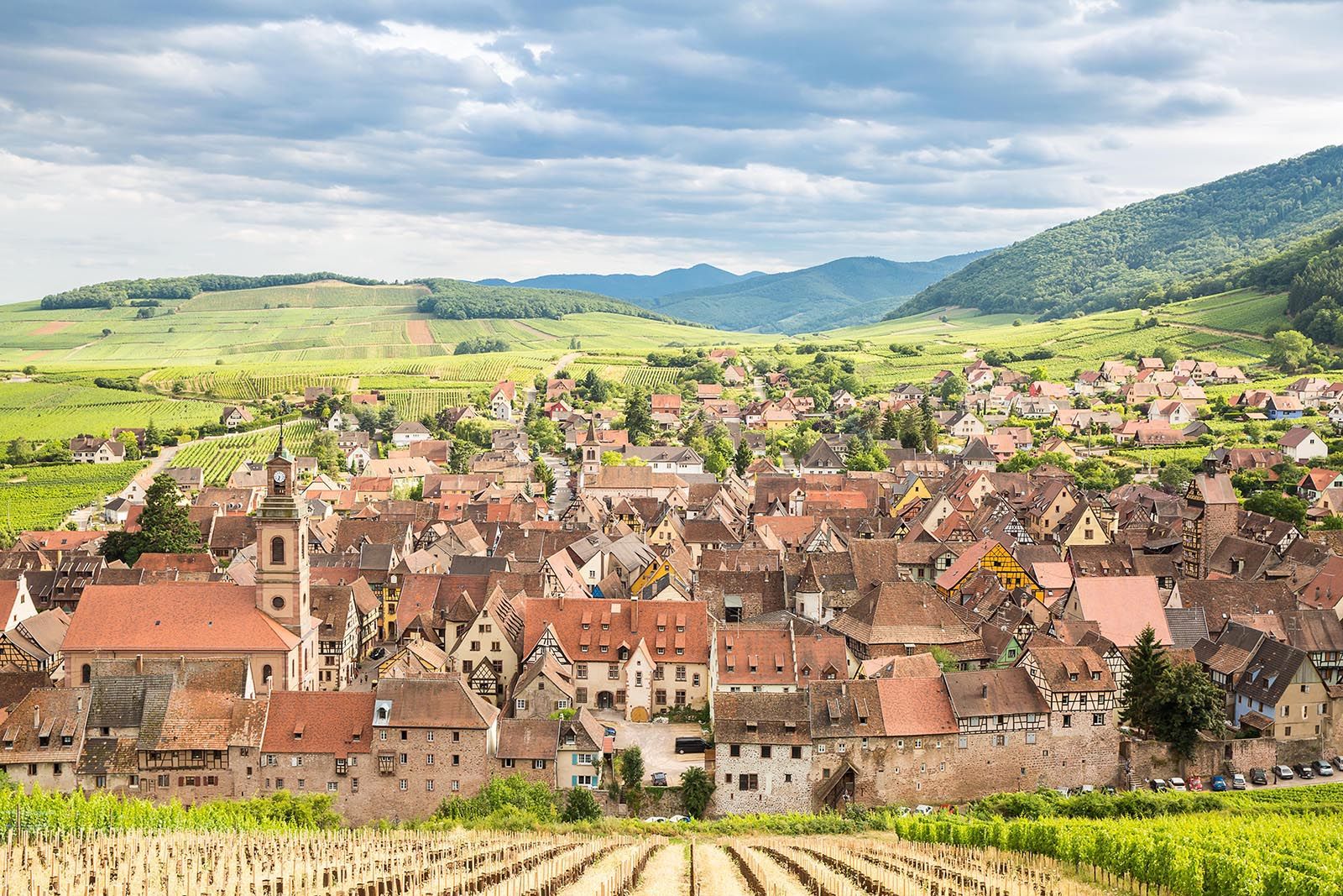 Hotel La Couronne in Riquewihr, ein charmantes Hotel an der Elsässer Weinstraße, im Herzen der Weinberge und eines mittelalterlichen Dorfes.