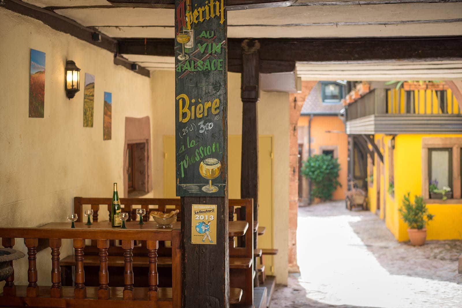 Hotel La Couronne in Riquewihr, ein charmantes Hotel an der Elsässer Weinstraße, im Herzen der Weinberge und eines mittelalterlichen Dorfes.